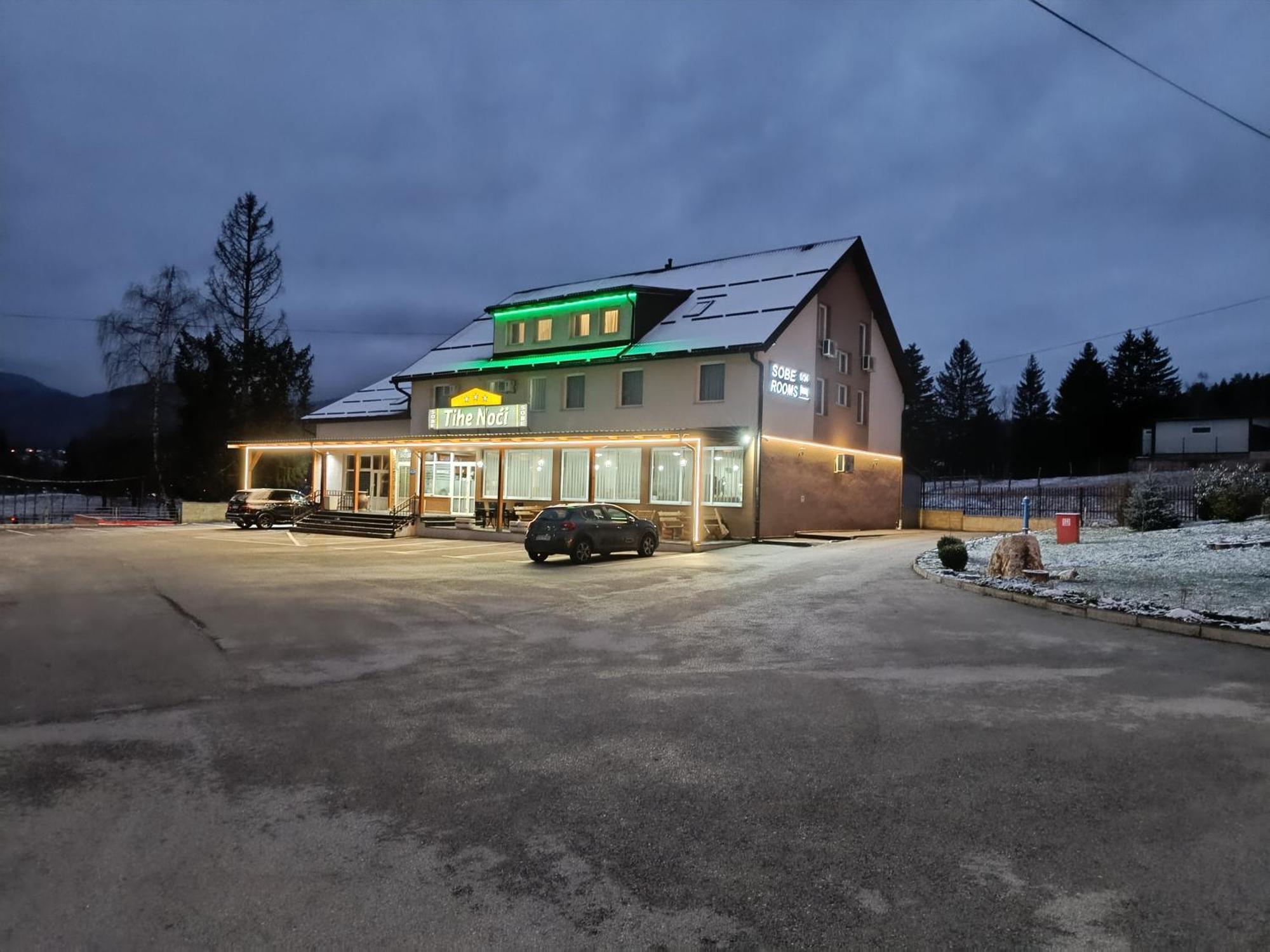 Tihe Noci Motel Pale Kültér fotó