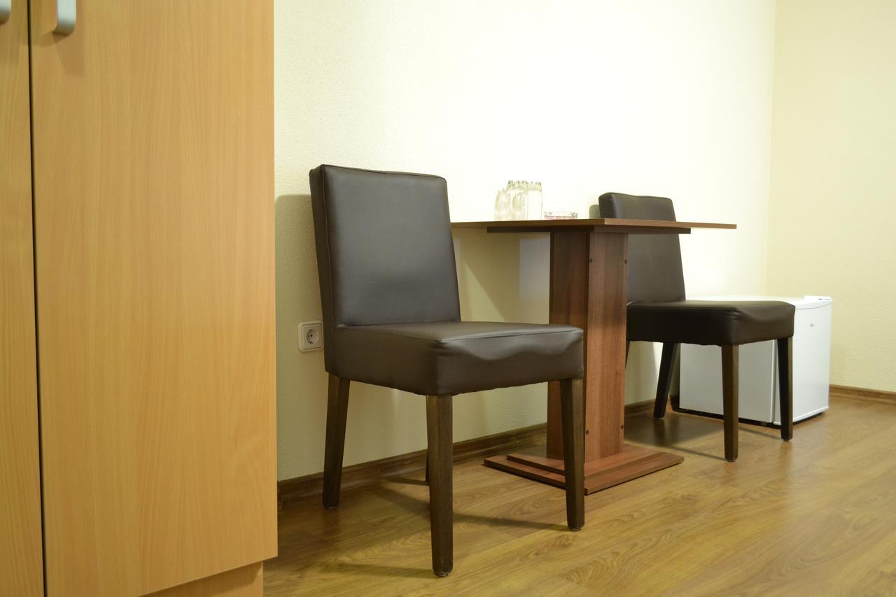 Tihe Noci Motel Pale Kültér fotó