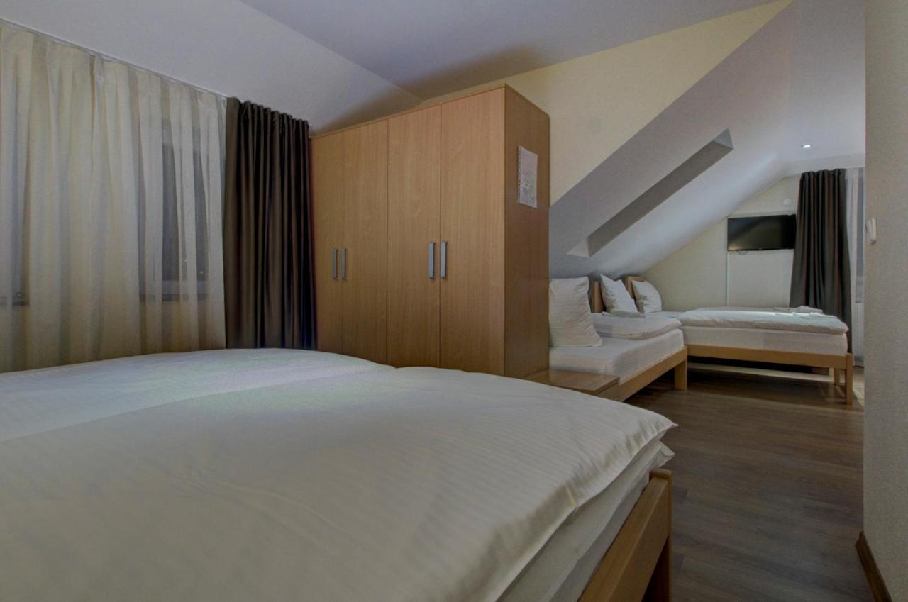 Tihe Noci Motel Pale Kültér fotó
