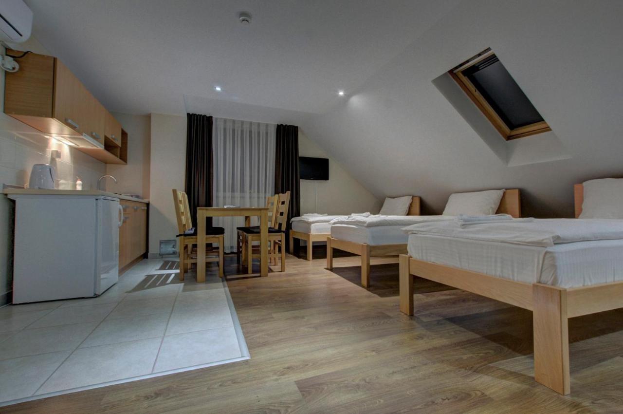 Tihe Noci Motel Pale Kültér fotó