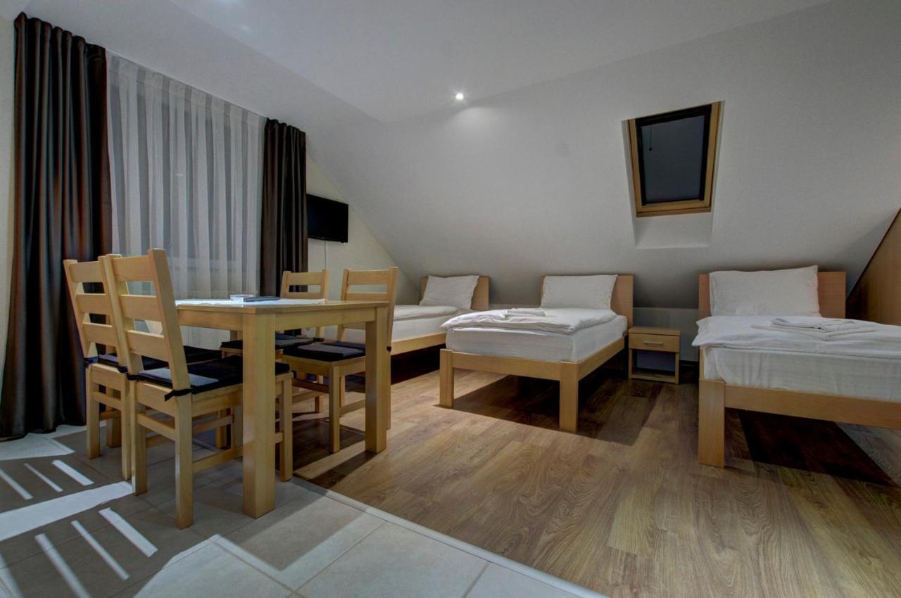 Tihe Noci Motel Pale Kültér fotó