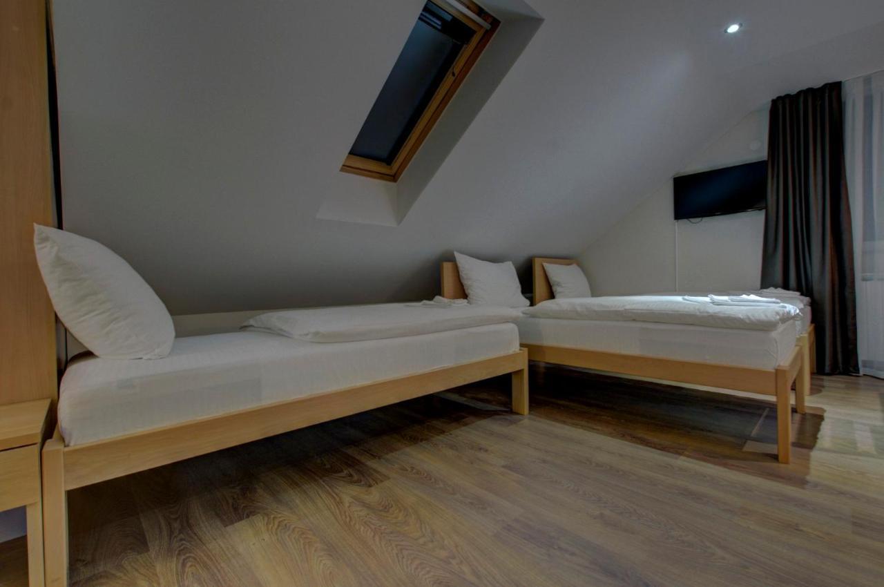 Tihe Noci Motel Pale Kültér fotó