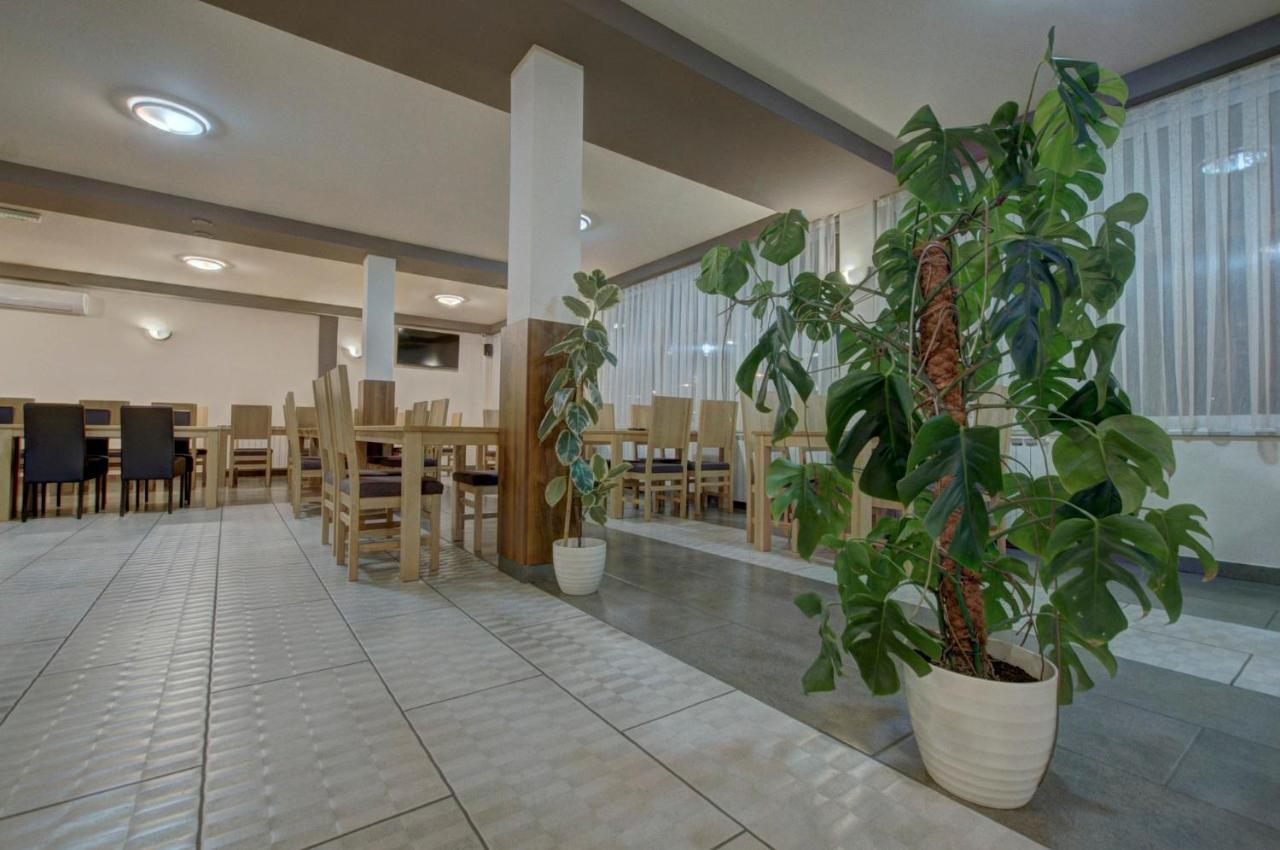 Tihe Noci Motel Pale Kültér fotó